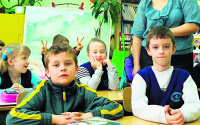 Gazeta Prawna: dziś ma zapaść decyzja w sprawie daty rozpoczęcia edukacji przez sześciolatki