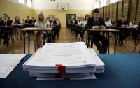 Matura 2012 z CKE. Język angielski, poziom podstawowy i rozszerzony [ARKUSZ, TEST, ODPOWIEDZI, ROZWIĄZANIA, ZADANIA, KLUCZ, TRANSKRYPCJE]