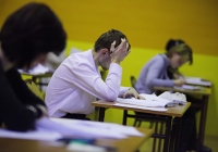 Matura 2012 z CKE. Poprawa matury, 21 sierpień. Maturzyści uczą się do poprawki, ale boją się że test będzie trudny
