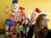 Szkoła bez przemocy. Dzień Fair Play ze Slawkiem i Slavko w gimnazjum w Krakowie [ZDJĘCIA]