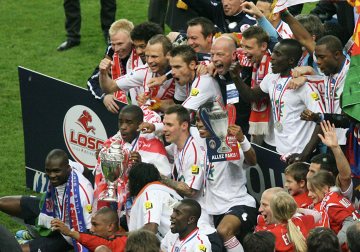 Cudowny gol Obraniaka dał Lille Puchar Francji! (wideo)