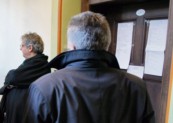 Prawomocny wyrok: ksiądz z Bojana molestował 15-latkę