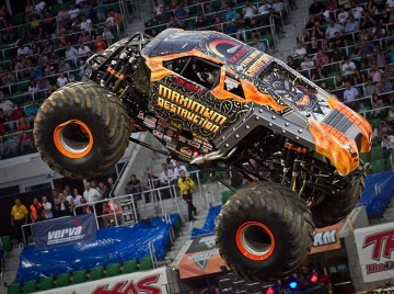 EXTRA: Monster Jam na arenie Euro 2012