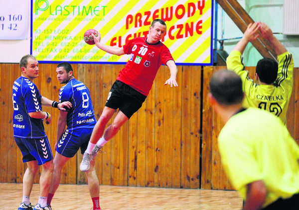 Piłkarze ręczni walczą o I ligę