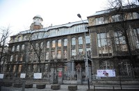 Uniwersytet sprzedaje budynki, by zbudować nową siedzibę filologii