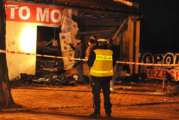 Makabryczny wypadek w Łodzi! 2 nastolatków nie żyje, 2 jest w stanie ciężkim (wideo, galeria)