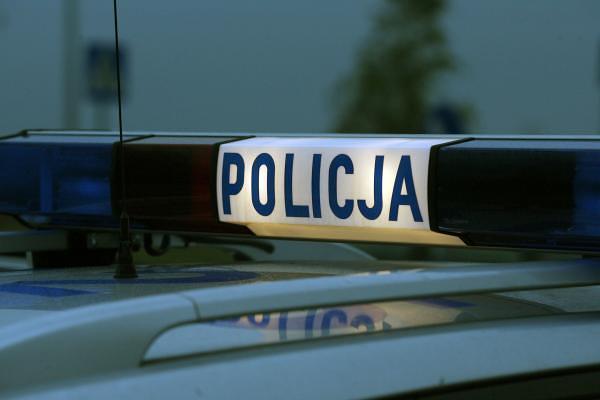 Brutalny napad pod bramą szpitala