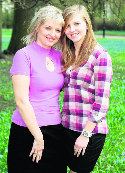 Dwanaście par na półmetku zapisów do konkursu Najpiękniejsza Mama i Córka 2011. Kolejne zapraszamy od jutra!