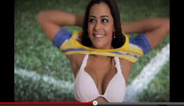 Larissa Riquelme znów pokazała piersi [GALERIA I WIDEO]